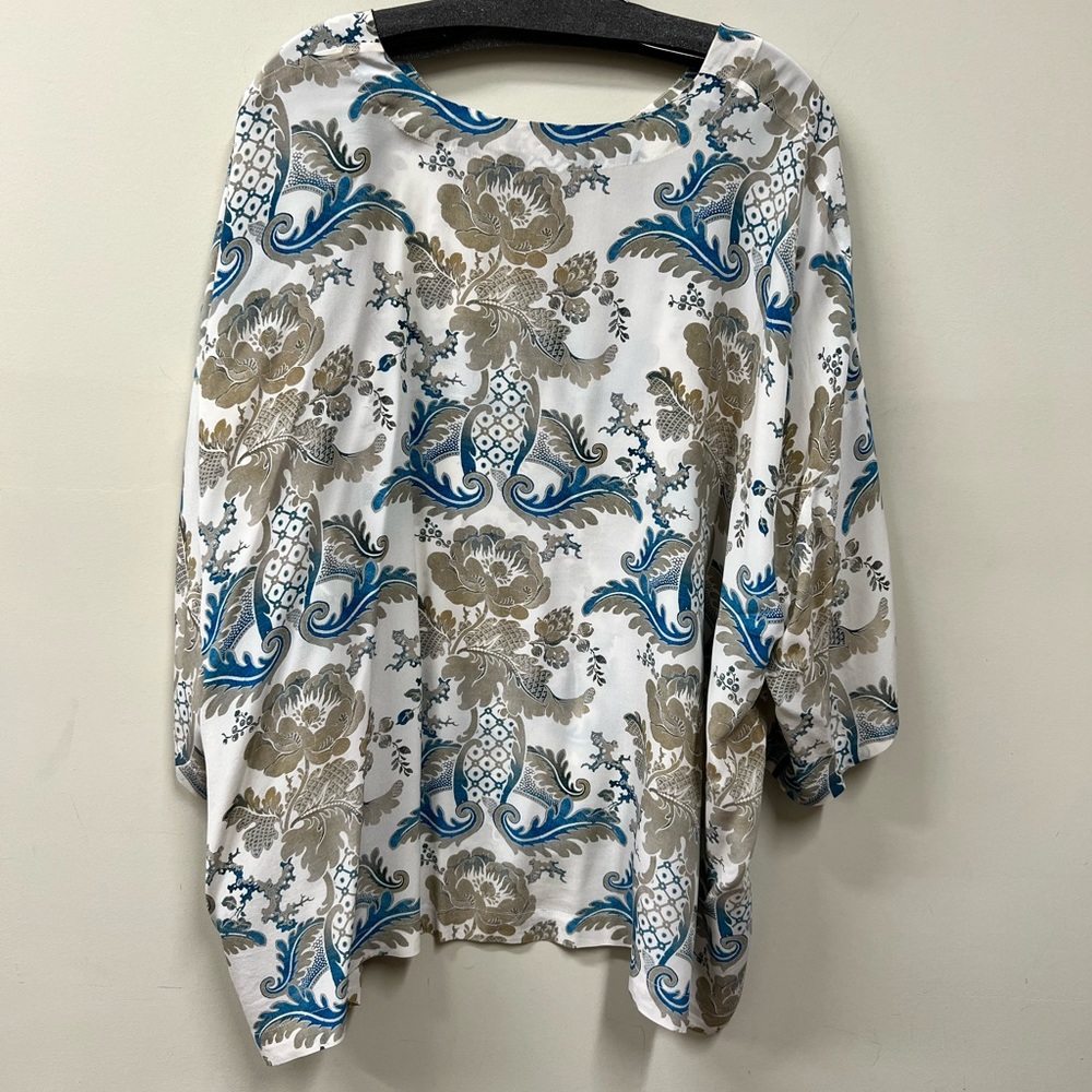 Eskandar blouse lightly worn